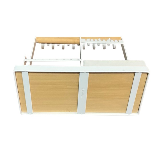 Bundle of 2 Jewelry Organizers Faux Wood and White and Silver Metal - Picture 7 of 14